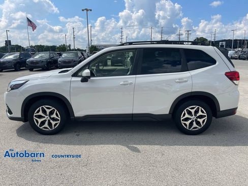Certified 2024 Subaru Forester Premium AWD/4WD image 2