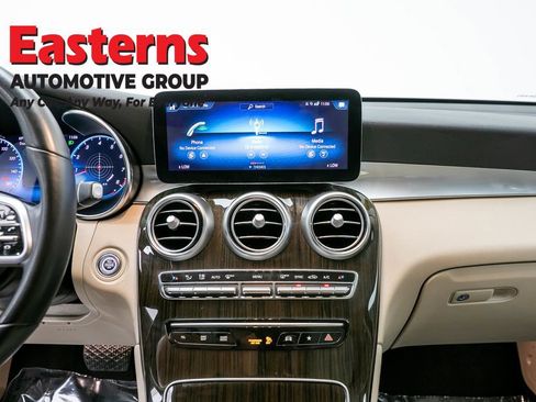 Used 2022 Mercedes-Benz GLC 300 4MATIC w/ Premium Package Lite image 13