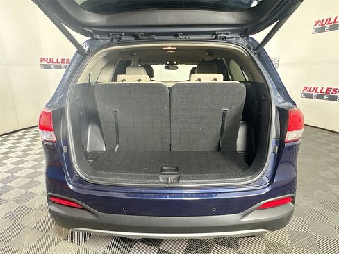 Used 2018 Kia Sorento EX image 25