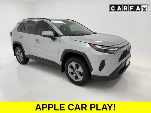 Used 2022 Toyota RAV4 XLE FWD image 1