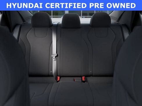 Certified 2025 Hyundai Elantra SEL image 12