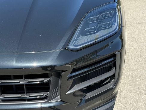 Certified 2024 Porsche Cayenne Turbo GT AWD/4WD image 11