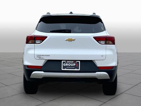 Used 2025 Chevrolet TrailBlazer LT AWD/4WD image 5