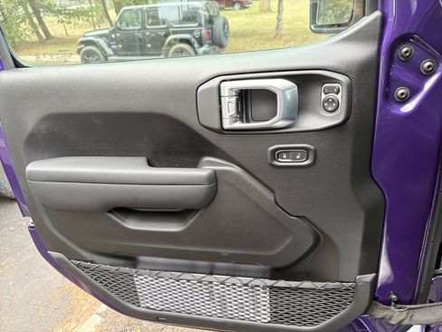 New 2026 Jeep Gladiator Sport AWD/4WD image 39