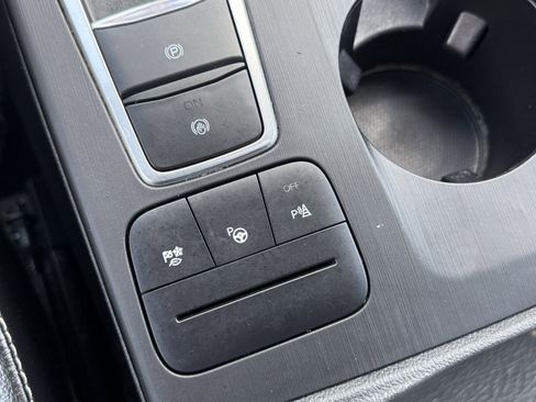 Used 2020 Ford Escape Titanium image 63