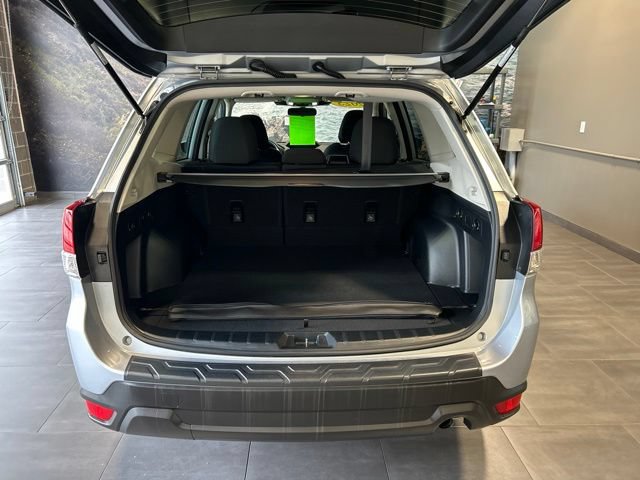 Used 2023 Subaru Forester Premium AWD/4WD image 30