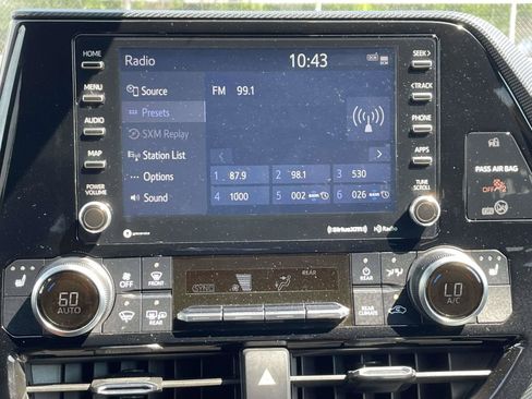 Used 2022 Toyota Highlander XSE AWD/4WD image 31