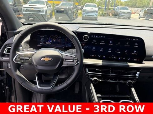 Used 2026 Chevrolet Traverse LT w/ Driver Confidence Package FWD image 18