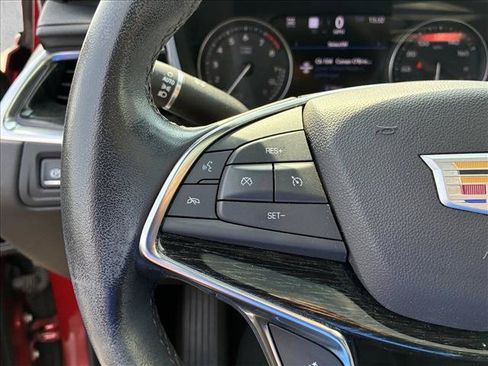 Used 2022 Cadillac XT5 Premium Luxury w/ Technology Package AWD/4WD image 14