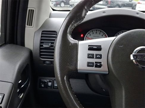 Used 2018 Nissan Frontier PRO-4X image 21