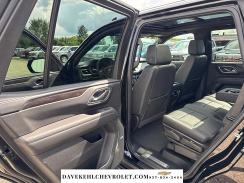 Used 2024 Chevrolet Tahoe LT w/ LT Signature Package AWD/4WD image 23