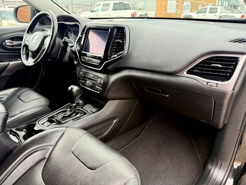 Used 2020 Jeep Cherokee Limited AWD/4WD image 28