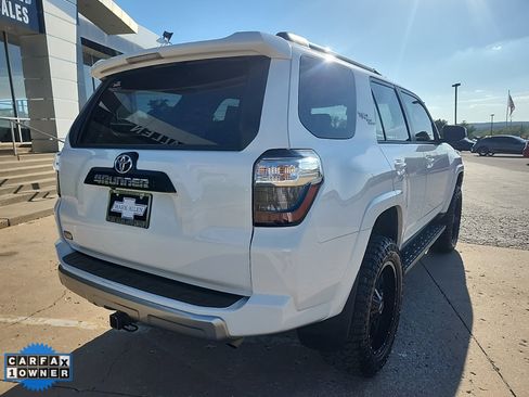 Used 2024 Toyota 4Runner TRD Off-Road image 3