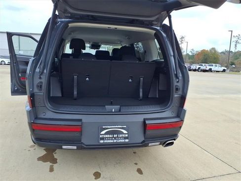 New 2026 Hyundai Santa Fe SE image 16