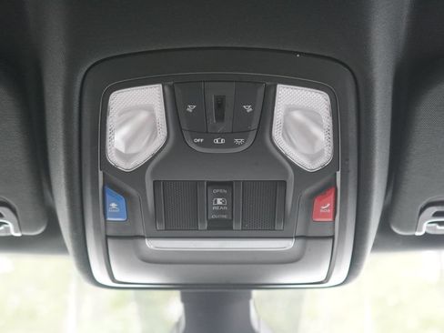 Used 2023 RAM 1500 Big Horn AWD/4WD image 29