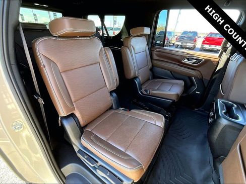 Used 2022 Chevrolet Suburban High Country image 24