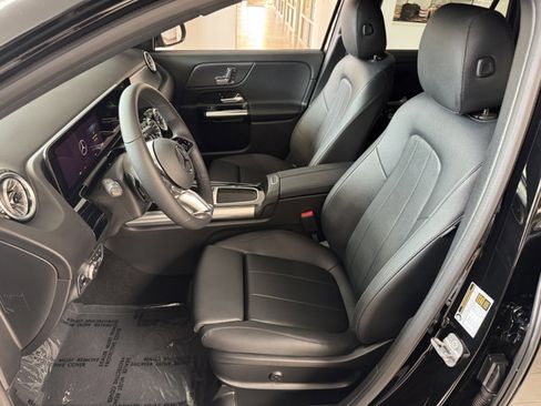 New 2025 Mercedes-Benz GLA 250 image 2