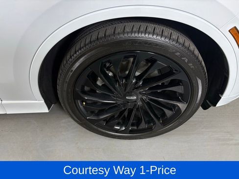 Used 2025 Lincoln Aviator Reserve w/ Equipment Group 201A AWD/4WD image 13