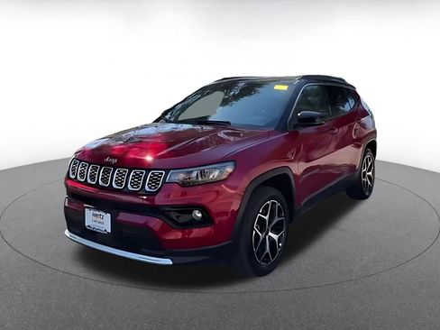 Used 2025 Jeep Compass Limited image 16
