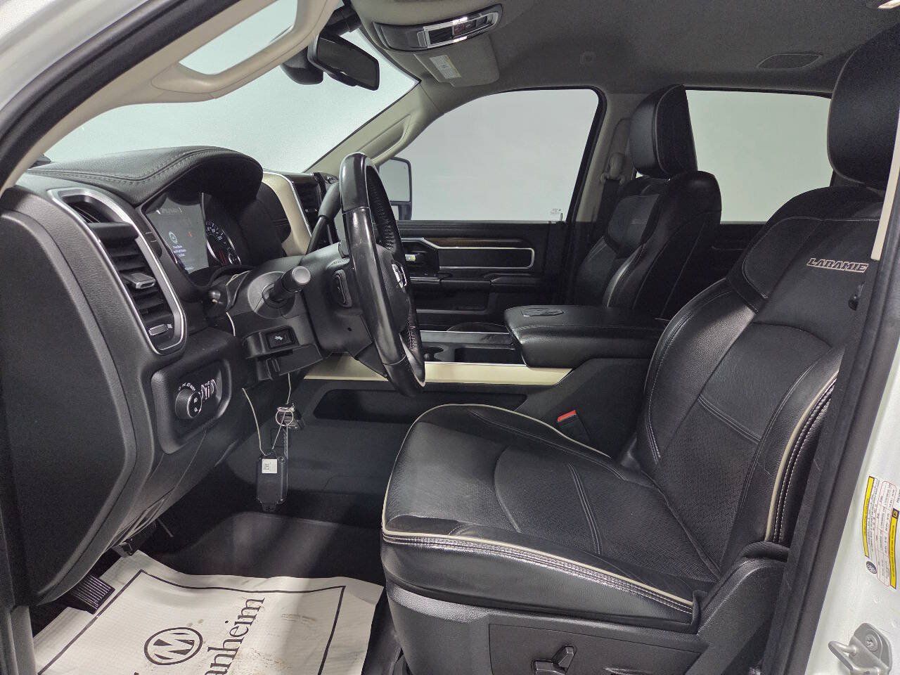 Used 2023 RAM 2500 Laramie AWD/4WD image 12