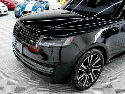 Used 2023 Land Rover Range Rover SE AWD/4WD image 11