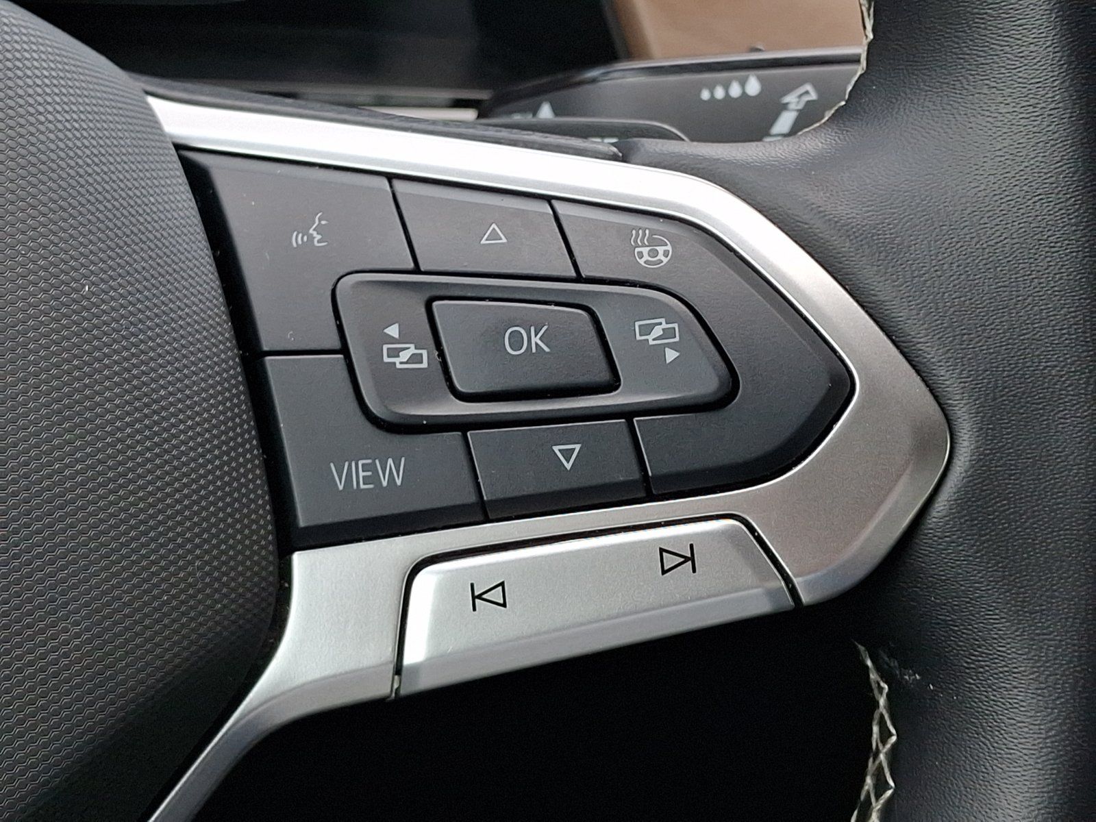 Certified 2024 Volkswagen Atlas SE AWD/4WD image 24