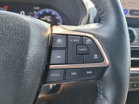 Used 2024 Toyota Grand Highlander AWD Hybrid image 26