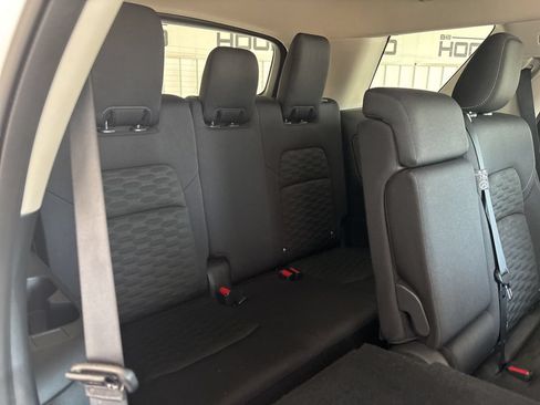 Used 2024 Nissan Pathfinder SV AWD/4WD image 11