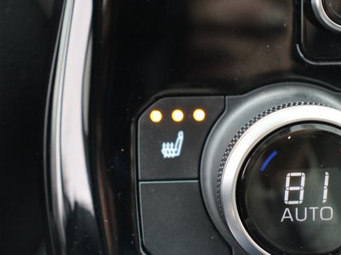 Certified 2022 Toyota Highlander XLE image 31