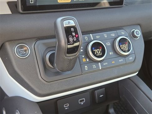 Used 2023 Land Rover Defender 110 S image 23