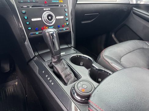 Used 2018 Ford Explorer Sport w/ Equipment Group 401A image 10