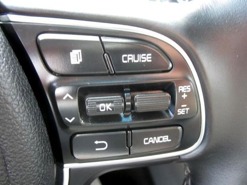 Used 2018 Kia Optima EX image 23