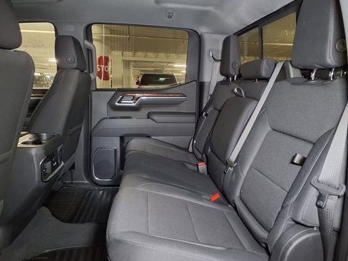 New 2026 GMC Sierra 1500 Elevation w/ Preferred Package AWD/4WD image 12