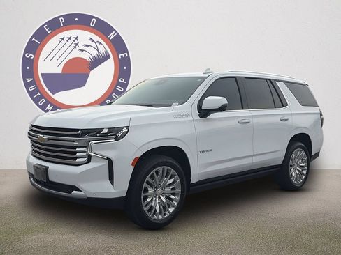 Used 2023 Chevrolet Tahoe High Country w/ Premium Package RWD image 2