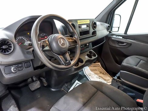 Used 2019 Mercedes-Benz Sprinter 170 image 8