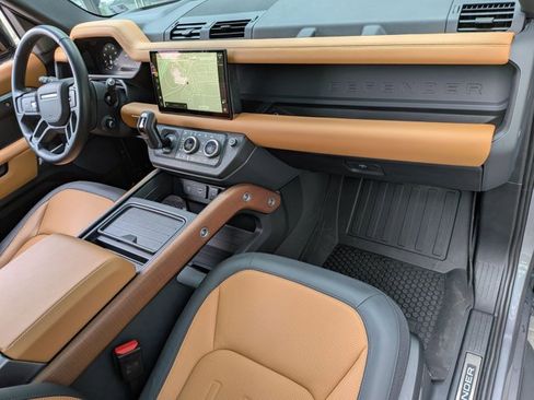 Certified 2023 Land Rover Defender 90 X image 22