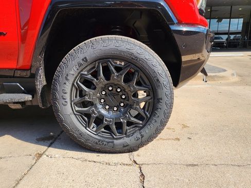 New 2026 GMC Hummer EV 4x4 Crew Cab image 54