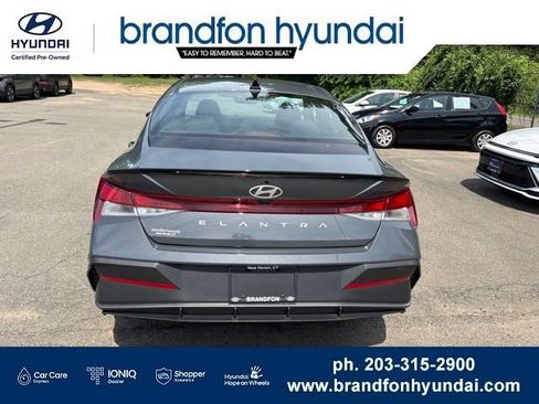Used 2025 Hyundai Elantra Sport FWD image 5