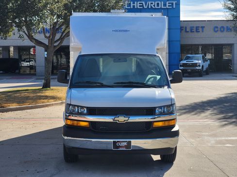 New 2025 Chevrolet Express 3500 w/ Power Convenience Package image 9