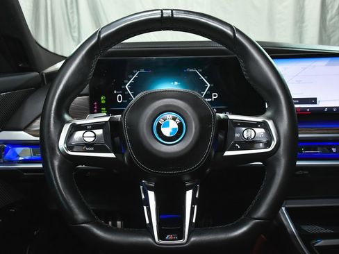 Used 2023 BMW i7 xDrive60 image 61