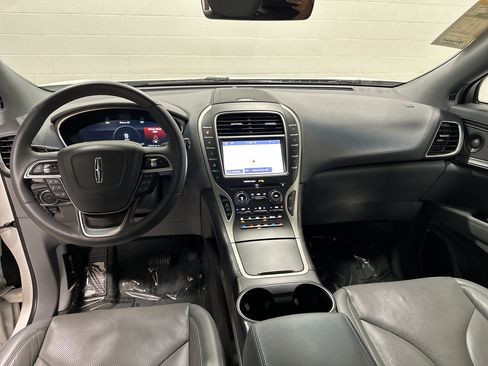 Used 2020 Lincoln Nautilus Reserve w/ Equipment Group 201A AWD/4WD image 29
