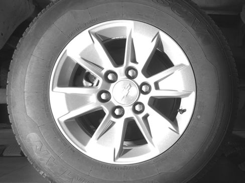 Used 2025 Chevrolet Silverado 1500 LT AWD/4WD image 18