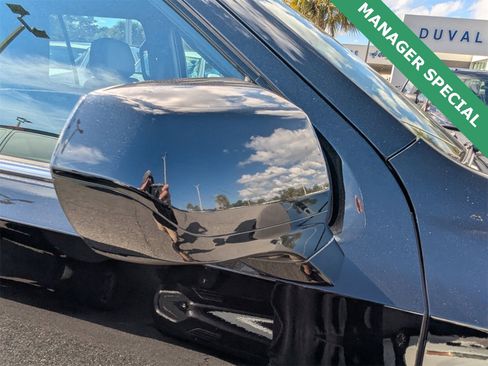 Used 2023 Chevrolet Tahoe LT image 12