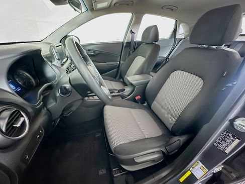 Used 2020 Hyundai Kona SE w/ Cargo Package FWD image 13