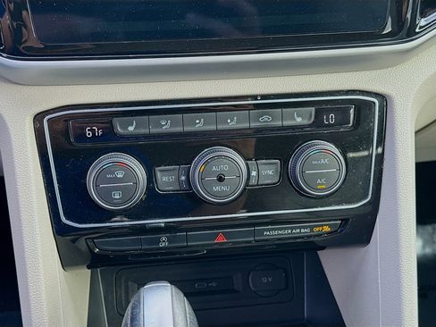 Used 2023 Volkswagen Atlas SE AWD/4WD image 14