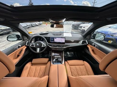 Used 2026 BMW X5 xDrive40i w/ M Sport Package image 13