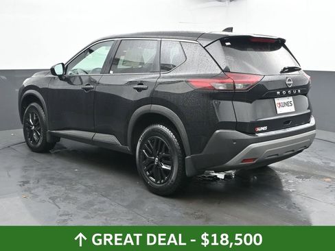 Used 2023 Nissan Rogue S image 10