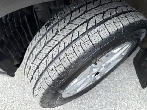 Certified 2023 Subaru Forester AWD/4WD image 37