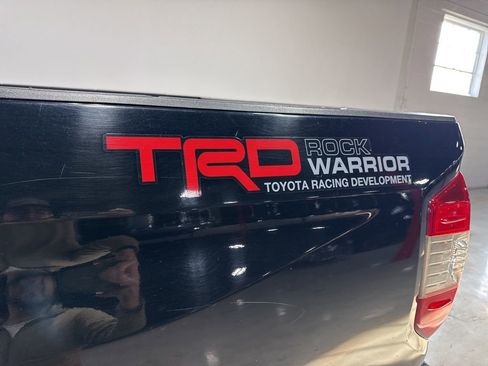 Used 2015 Toyota Tundra 1794 Edition image 12