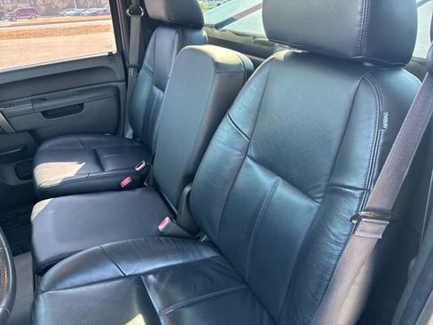 Used 2013 Chevrolet Silverado 1500 LT image 18